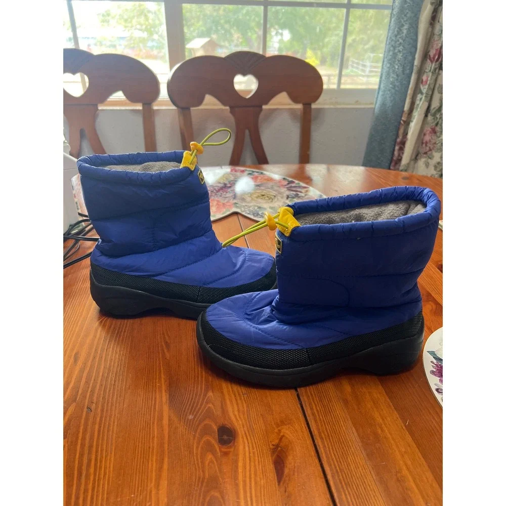 Royal Blue Puffer Snow Boots 5 and Insulated Winter Gloves 8/10 Set Kids‎